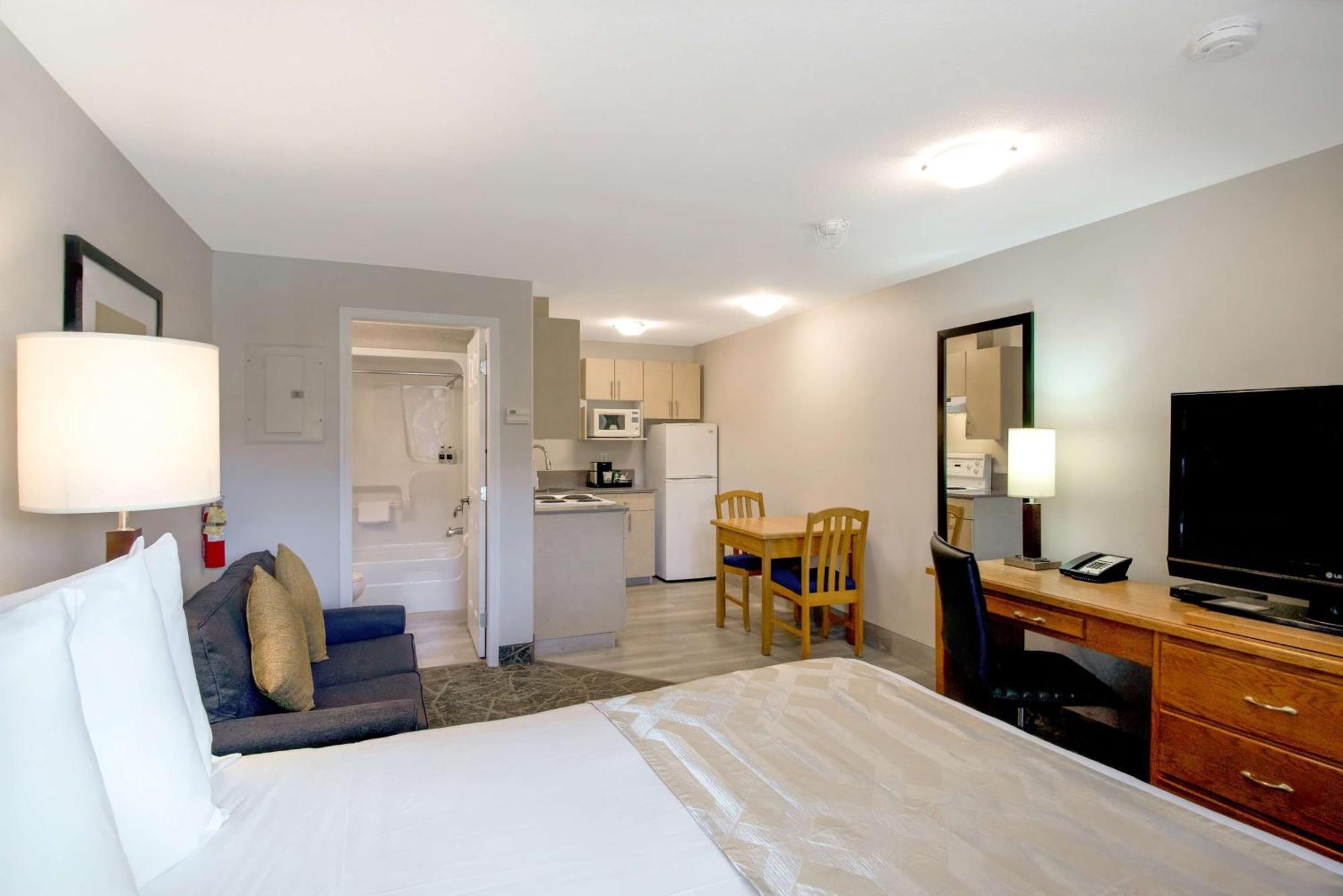 Coast Osoyoos Beach Hotel Exterior foto