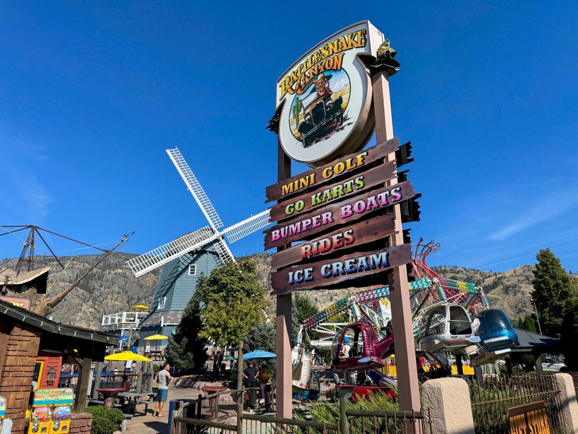 Coast Osoyoos Beach Hotel Exterior foto